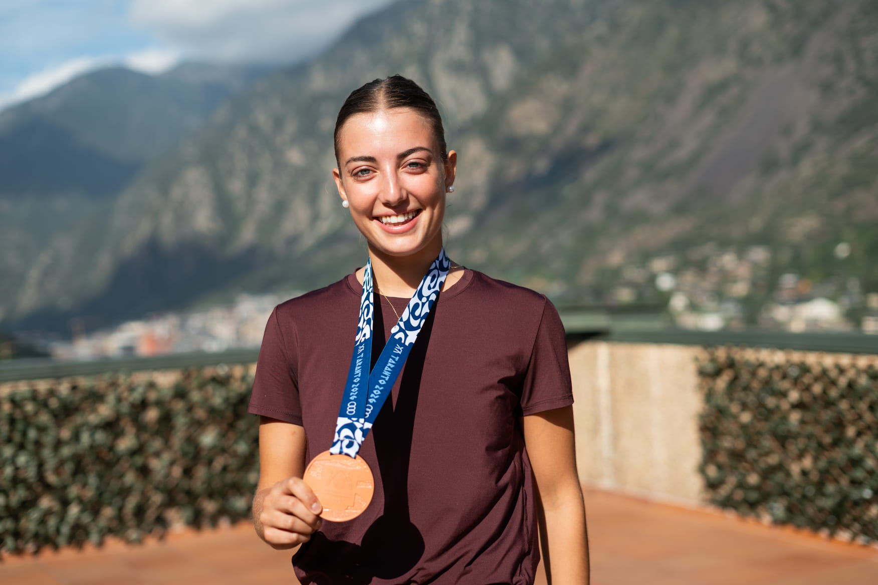 Naiara Liñán amb la medalla de bronze